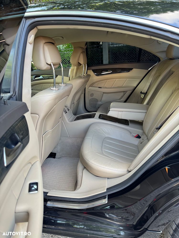 Mercedes-Benz CLS 250 CDI DPF BlueEFFICIENCY 7G-TRONIC - 30