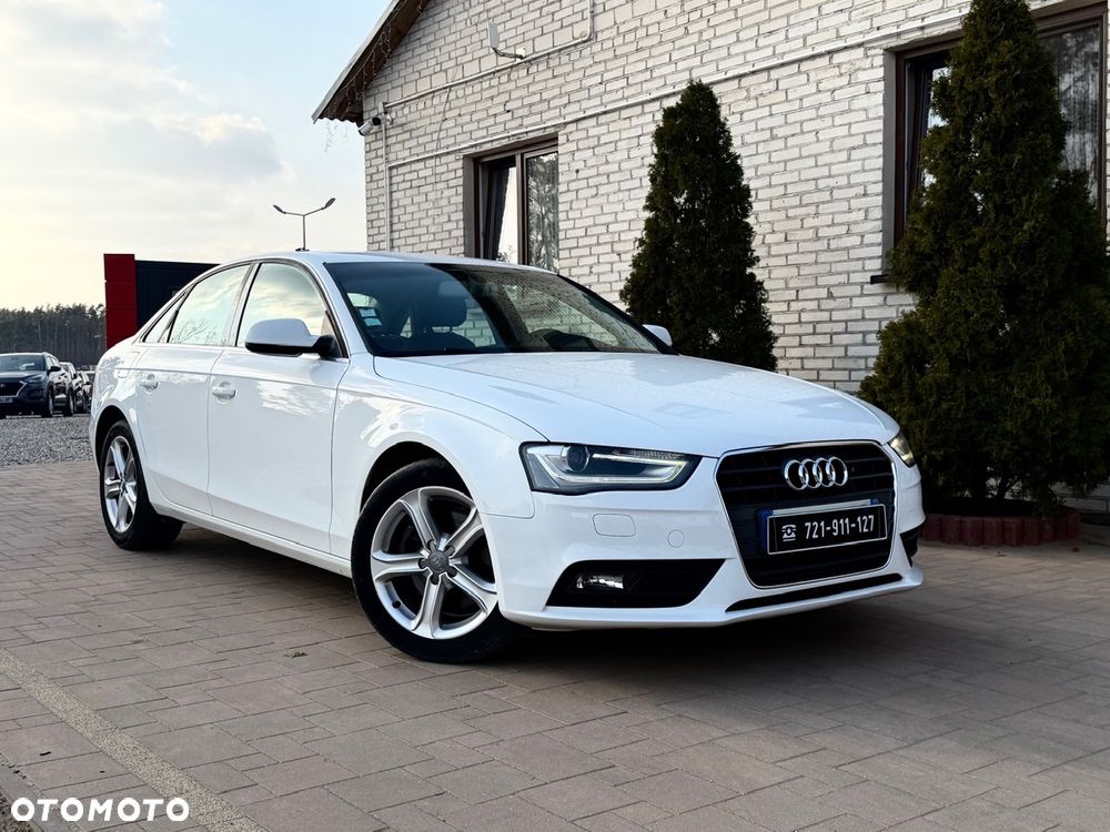 Audi A4 Limousine - 8