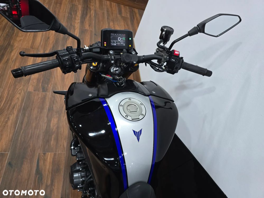 Yamaha MT - 9