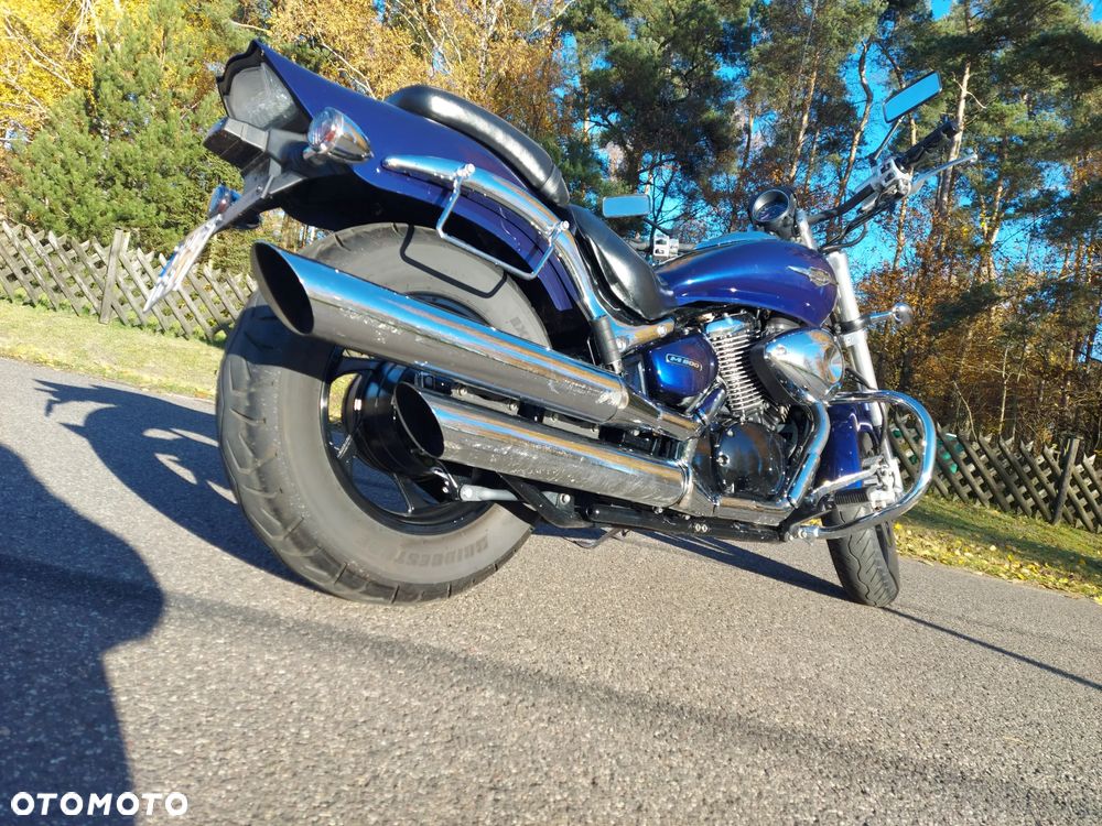 Suzuki Intruder - 16