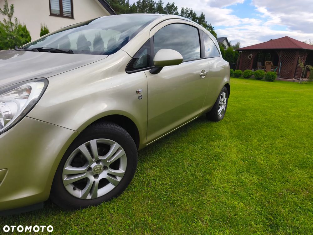 Opel Corsa 1.2 16V EcoFLEX Edition 111 Jahre - 2
