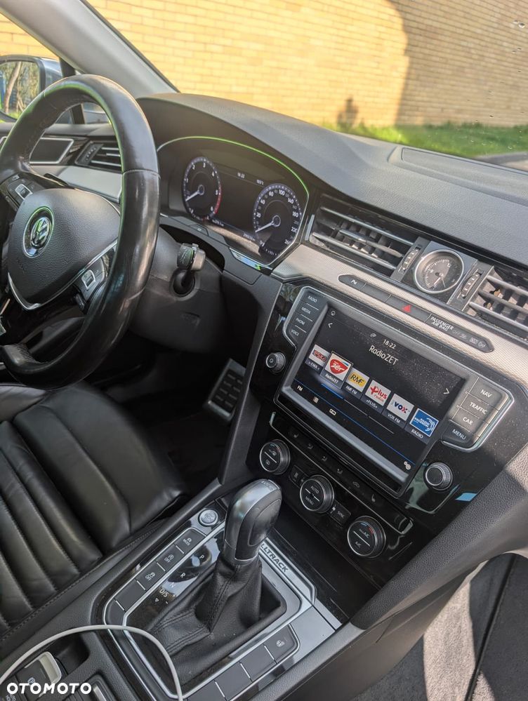 Volkswagen Passat Alltrack 2.0 TDI Bi-Turbo SCR 4Mot DSG - 16