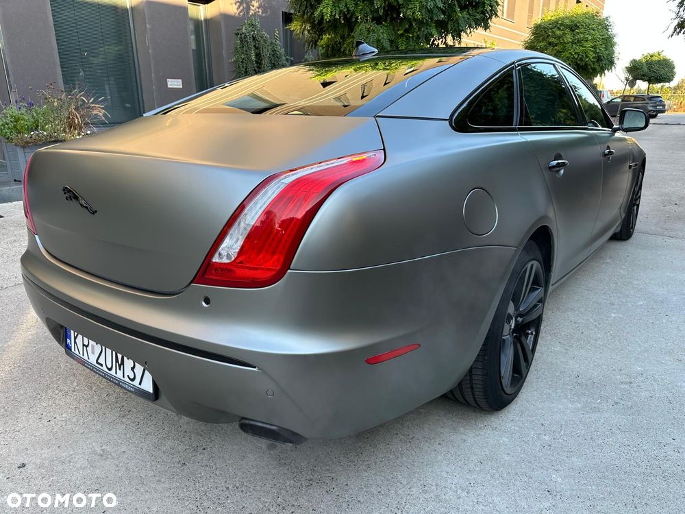 Jaguar XJ 3.0 T AWD LWB Portfolio - 4