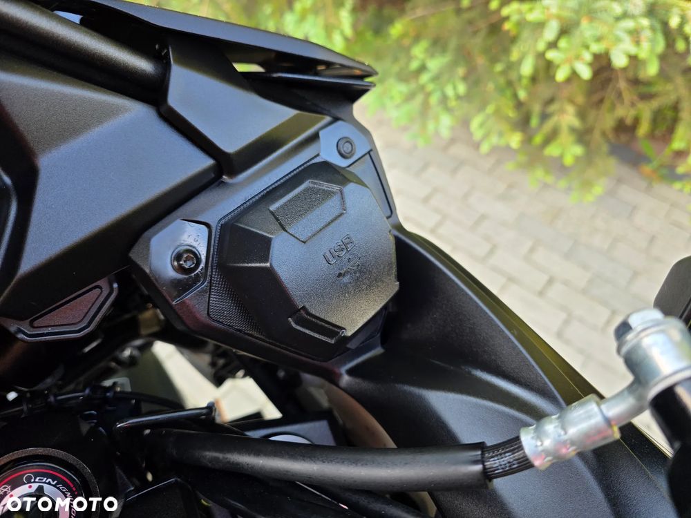 Kawasaki Versys 650 - 30