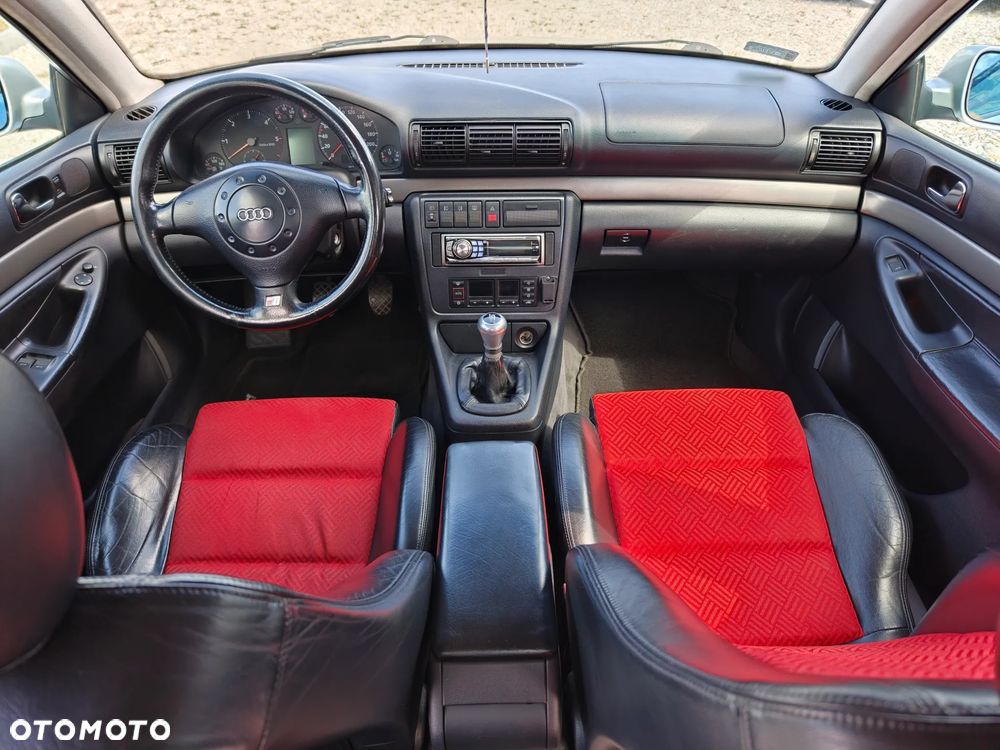 Audi A4 Limousine - 6