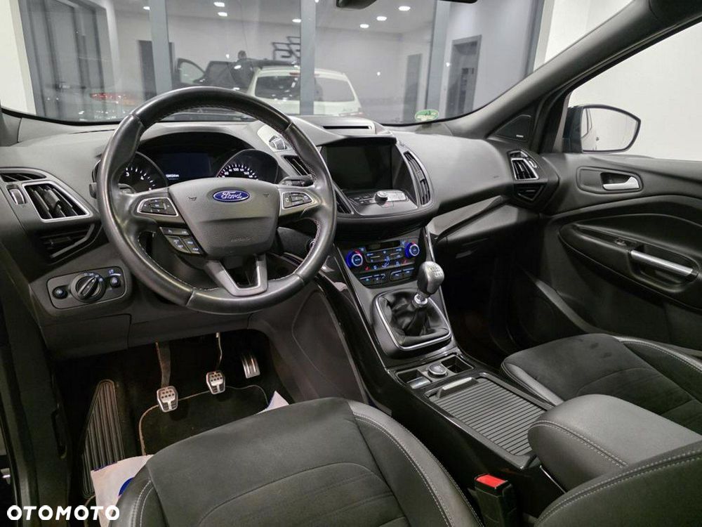 Ford Kuga 2.0 TDCi 4x2 ST-Line - 17