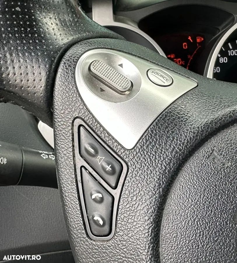Nissan Juke - 28