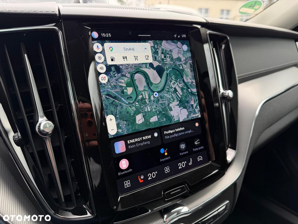 Volvo XC 60 B5 B AWD Ultimate Dark - 28