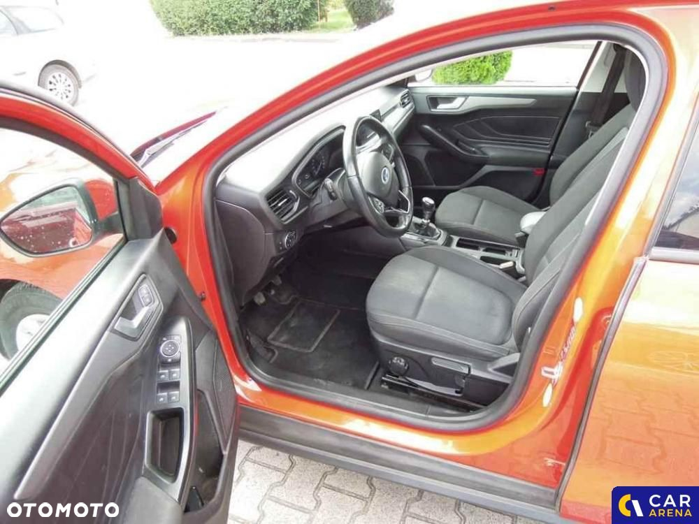 Ford Focus - 13