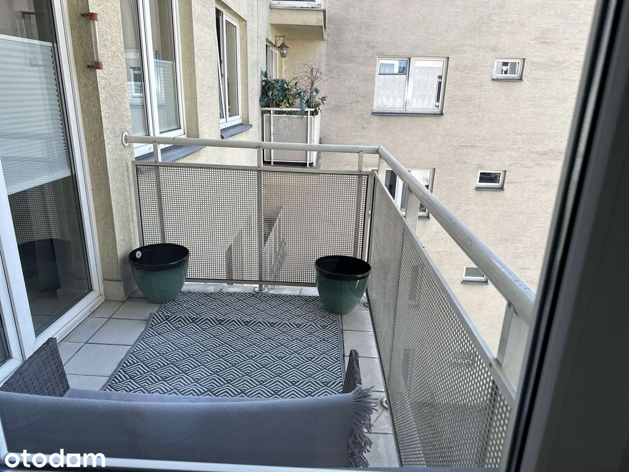Mieszkanie na wynajem w Śródmieściu z balkonem