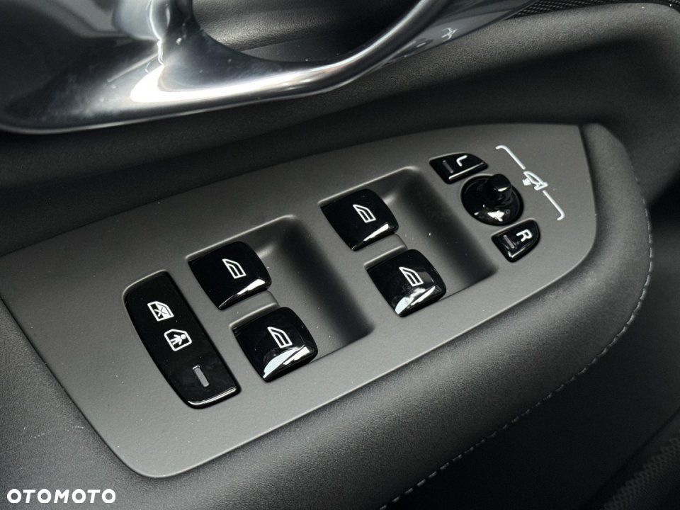 Volvo XC 90 - 21