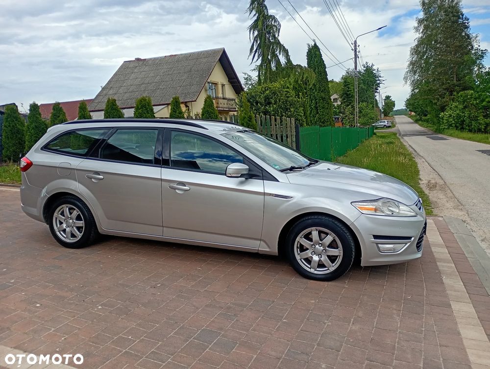 Ford Mondeo 2.0 TDCi ECOnetic Ambiente - 4