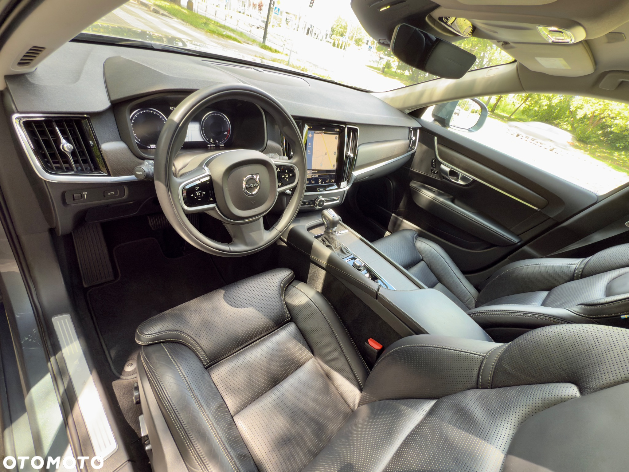Volvo V90 D5 AWD Geartronic Inscription - 23