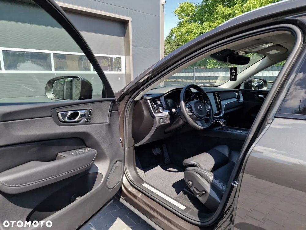 Volvo XC 60 D4 Geartronic Edition Pro - 17
