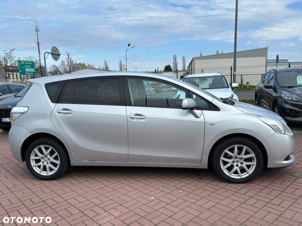 Toyota Verso 1.8 Sol EU5 MS - 9