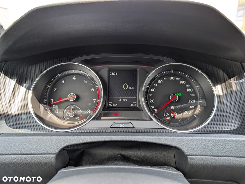 Volkswagen Golf - 14