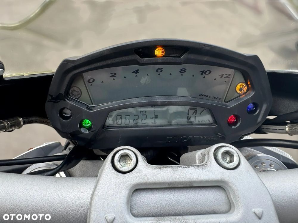 Ducati Monster - 26
