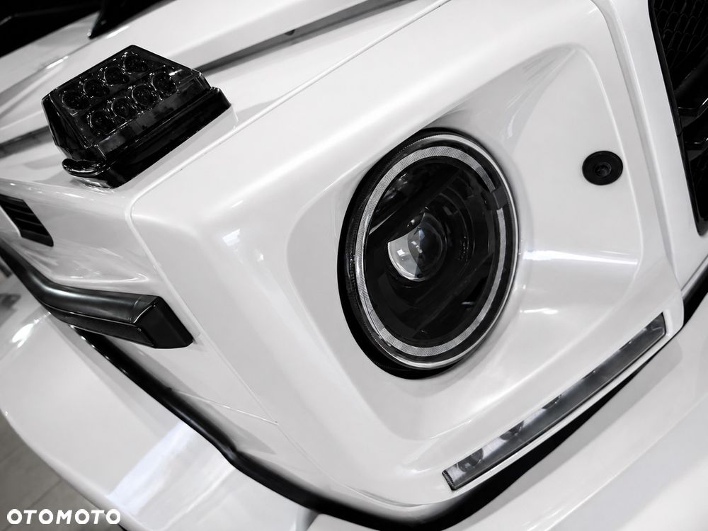 Mercedes-Benz Klasa G 63 AMG AMG SPEEDSHIFT 7G-TRONIC - 23