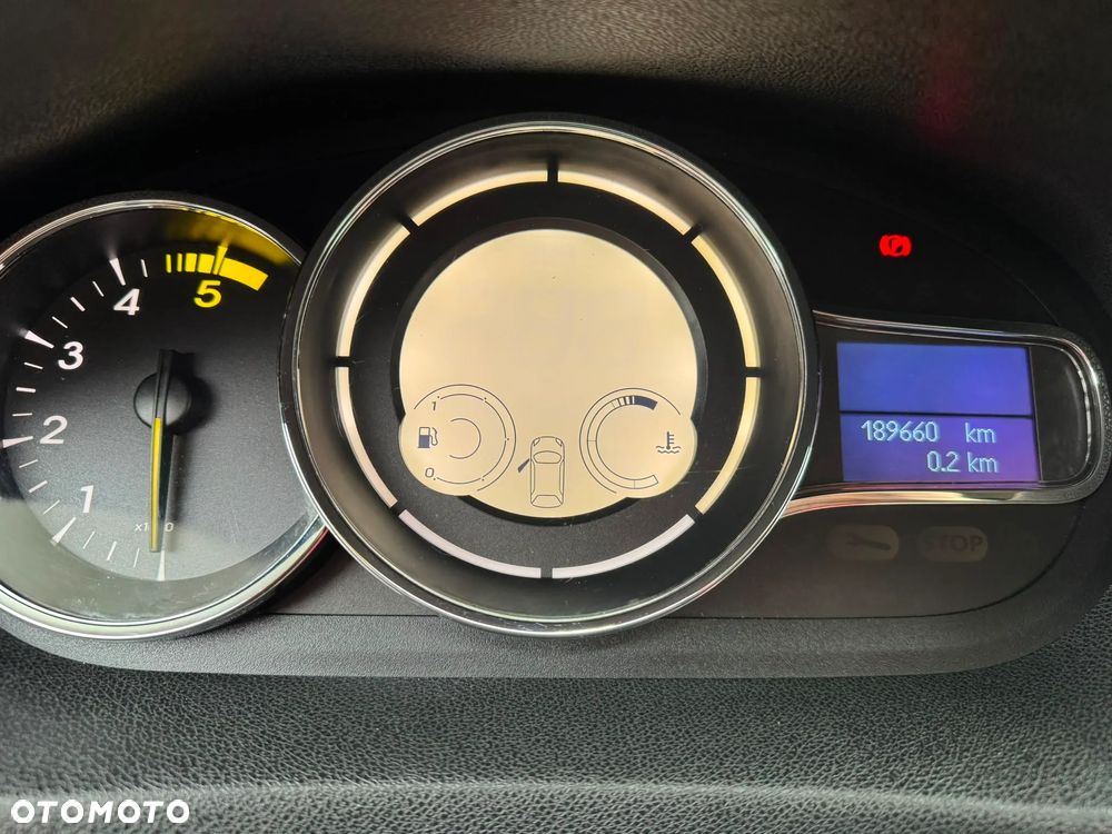 Renault Megane 1.5 dCi Limited EDC EU6 - 11