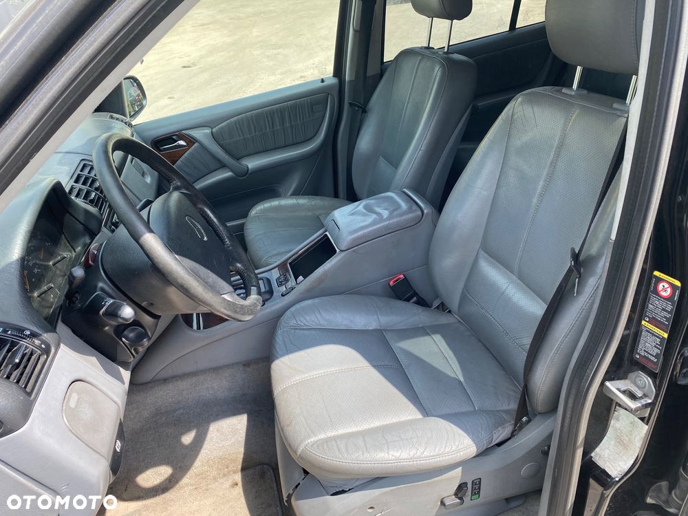 Mercedes-Benz ML - 10