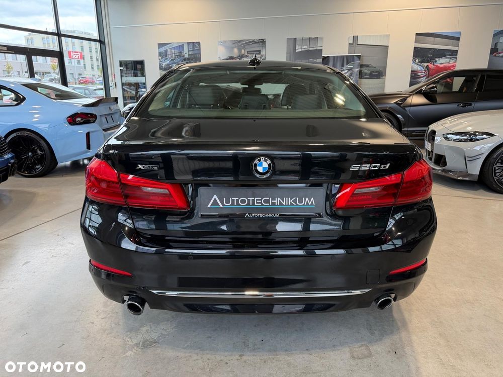 BMW Seria 5 520d xDrive Luxury Line - 26