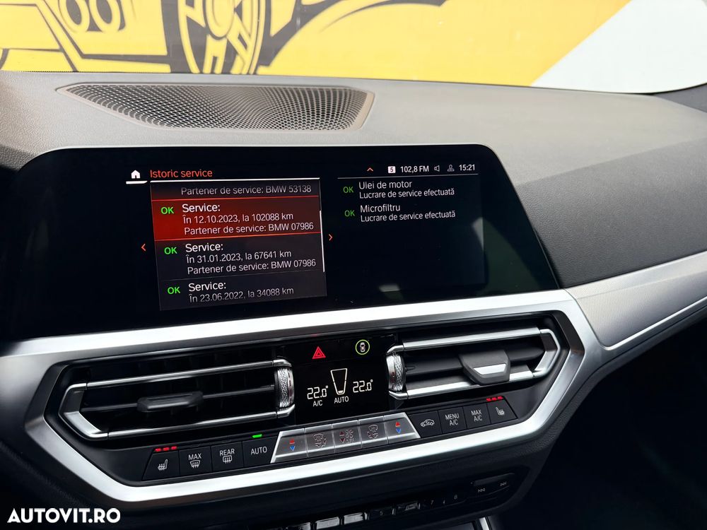 BMW Seria 3 330e Aut. M Sport - 28