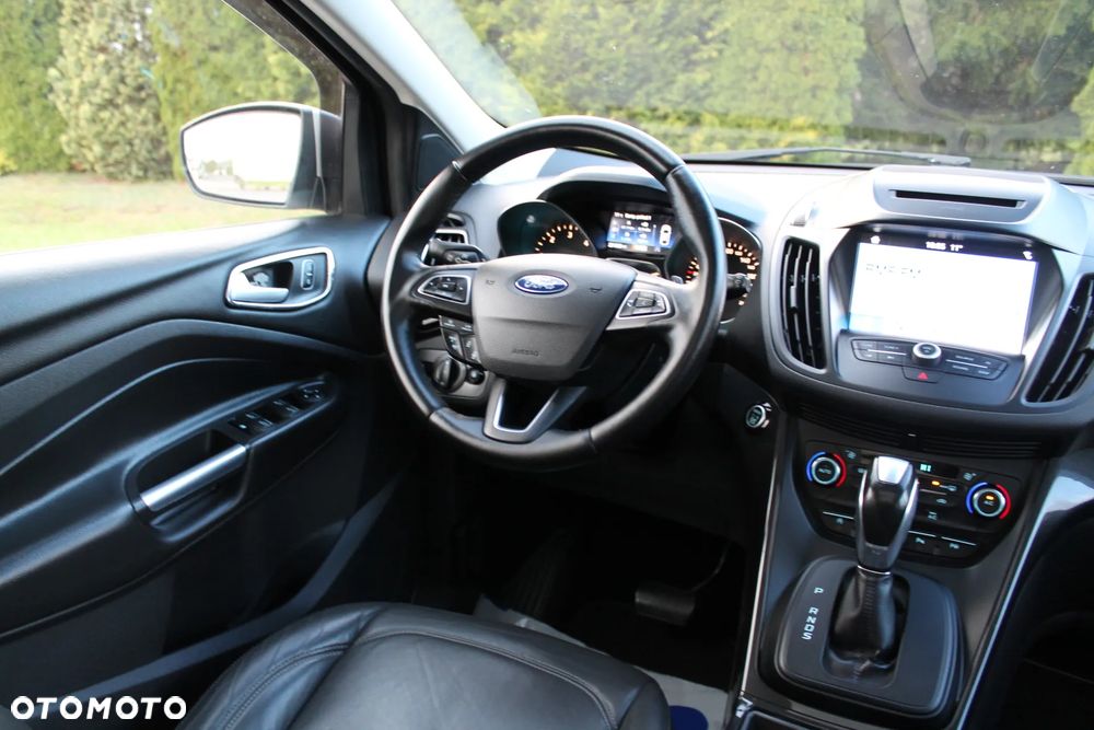 Ford Kuga - 30