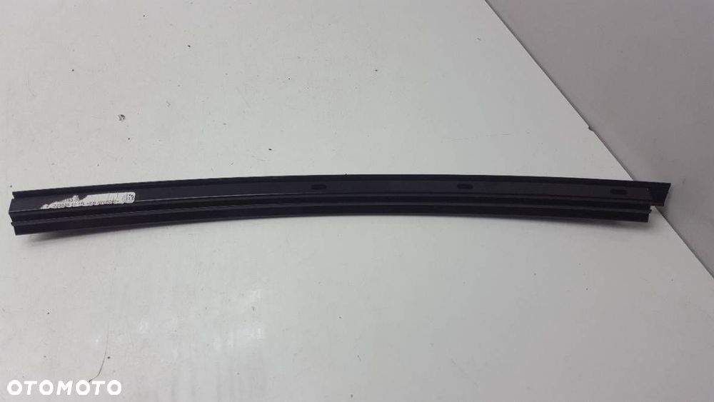 LISTWA PIONOWA DRZWI TYŁ LEWA BMW G21 2021 EU - 4