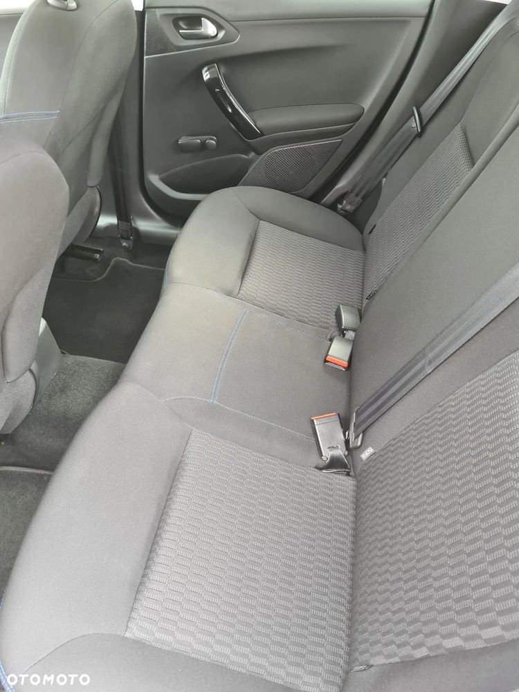Peugeot 208 BlueHDi 100 Active - 4