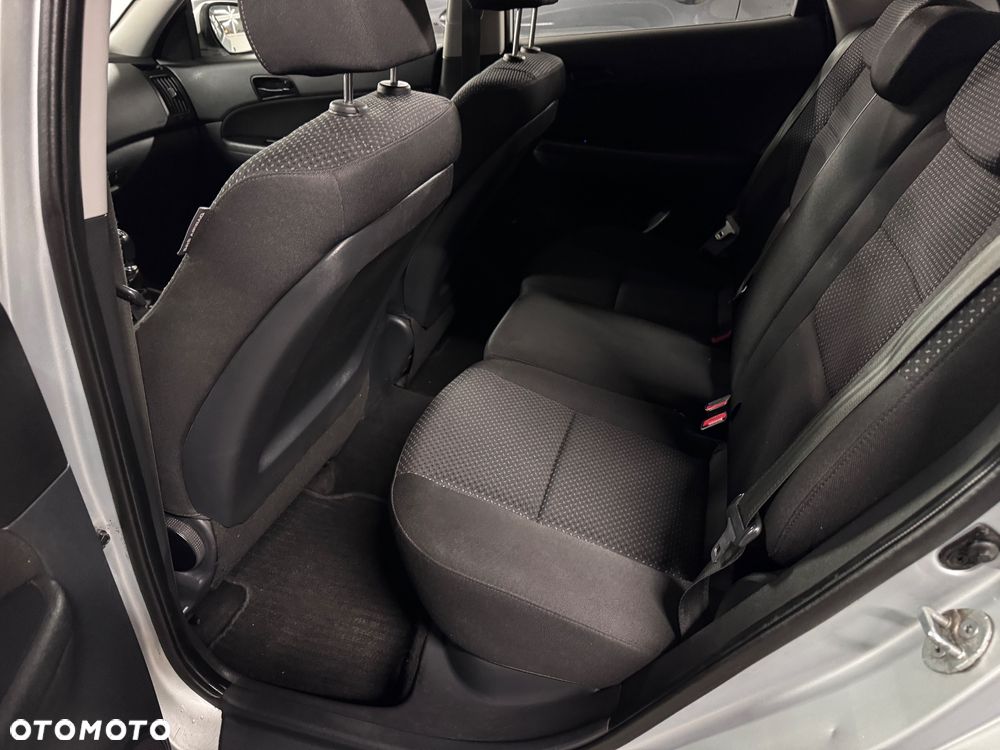 Hyundai i30 1.4 Comfort - 12