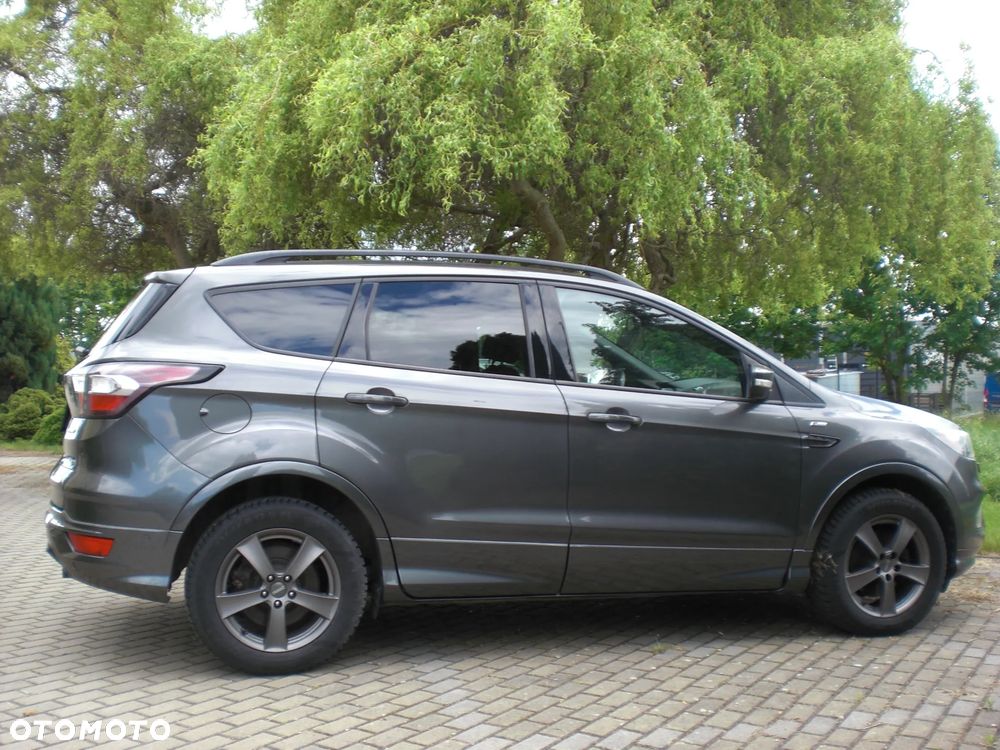 Ford Kuga - 10