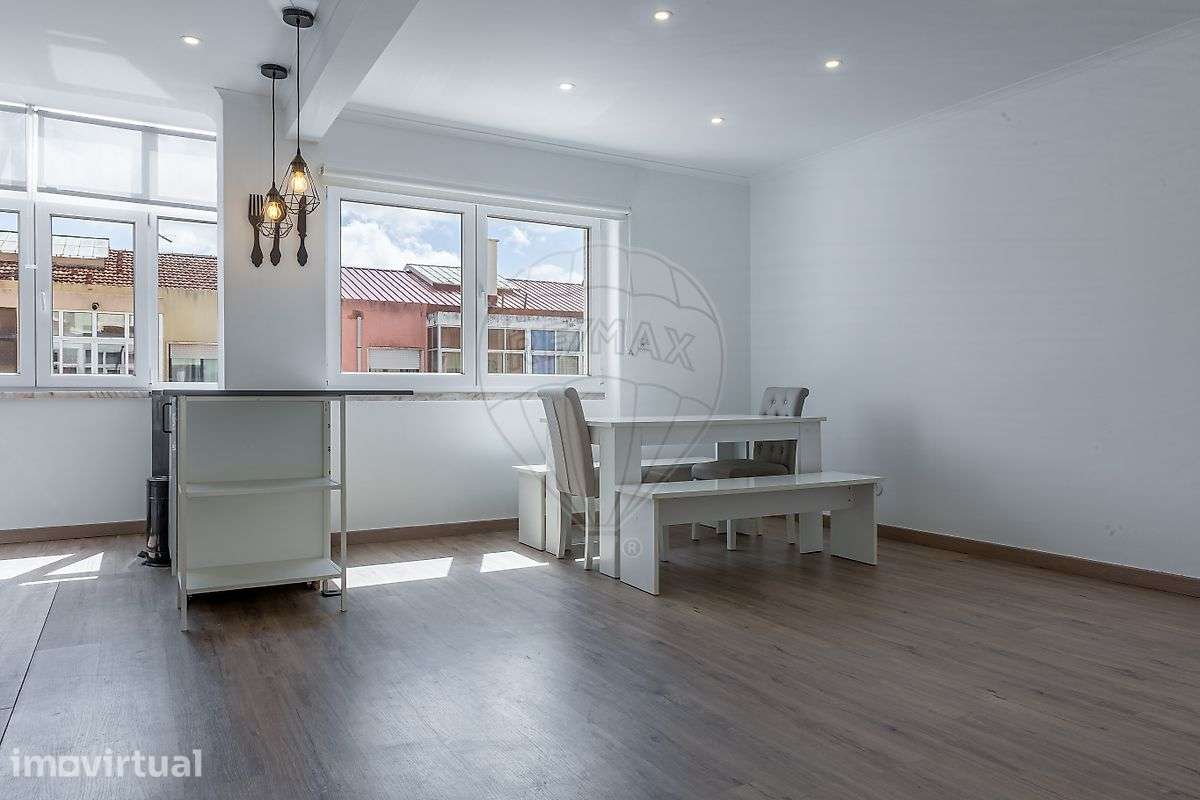 Apartamento T2 para arrendamento - Grande imagem: 2/21
