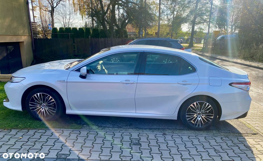 Toyota Camry 2.5 Hybrid Executive CVT - 12