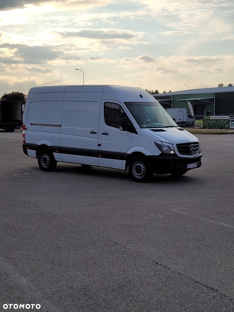 Mercedes-Benz Sprinter - 21