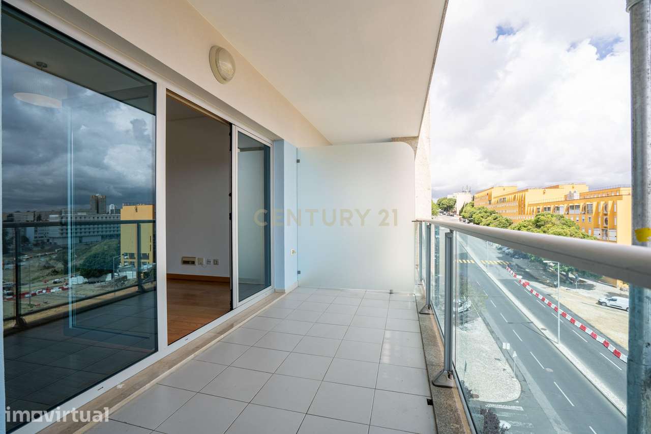 Apartamento T1 c/ vista panorâmica - Grande imagem: 2/28