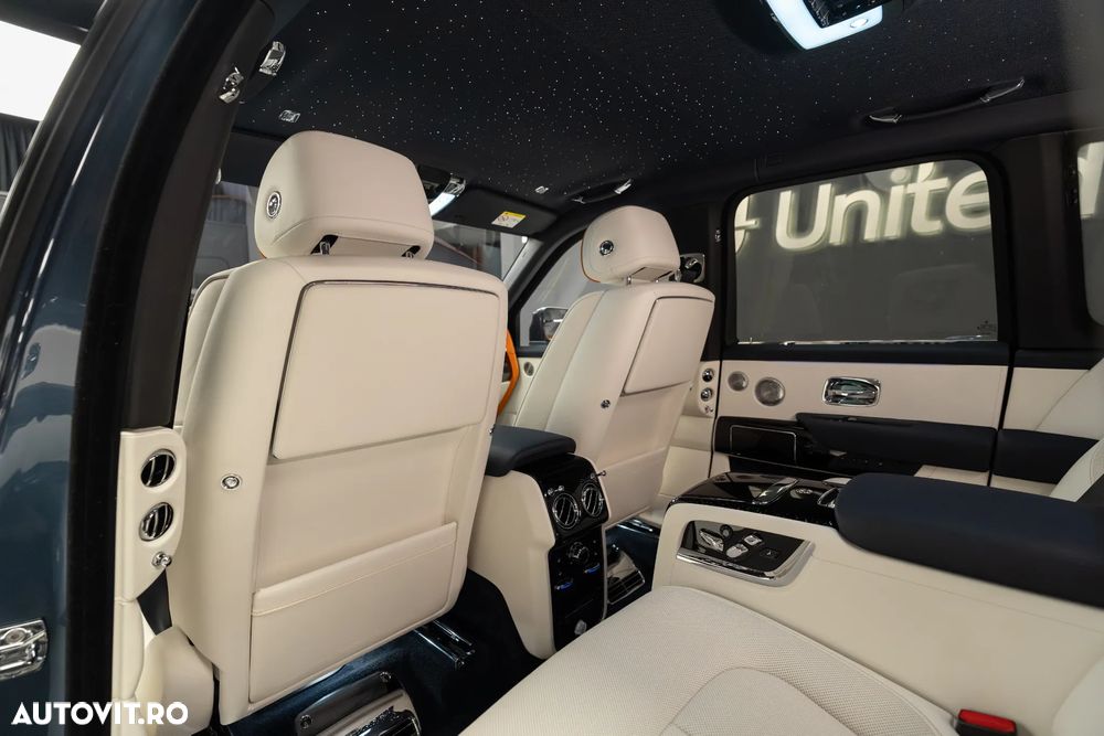 Rolls-Royce Cullinan Standard - 36