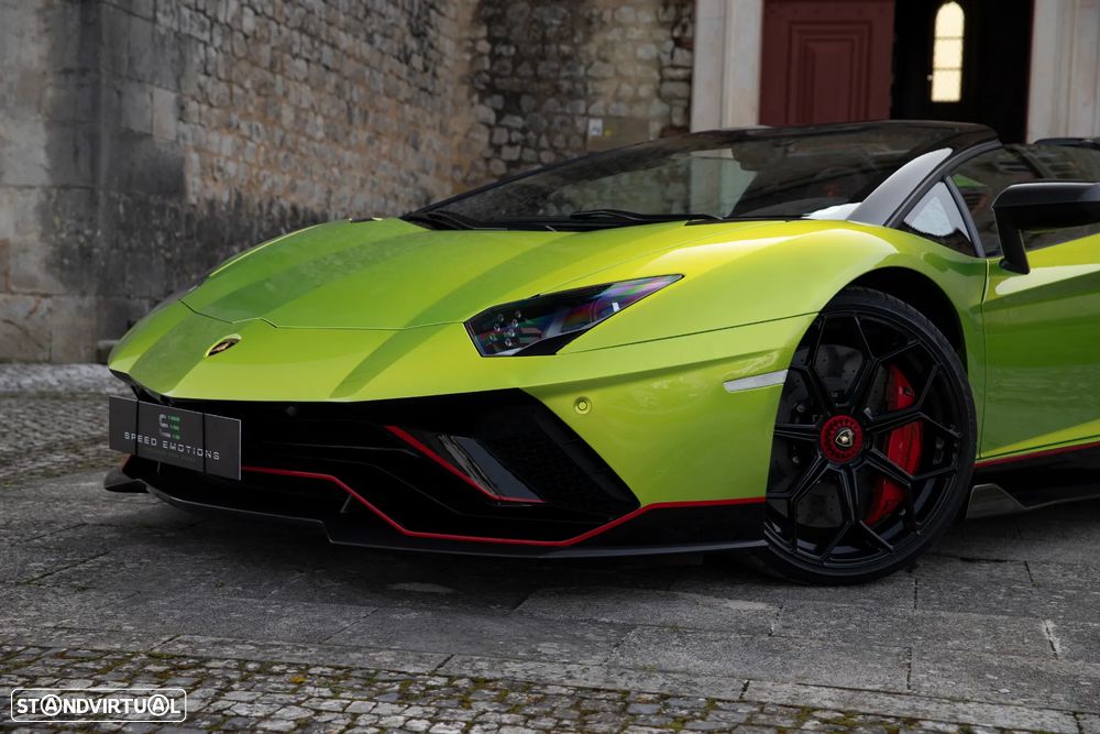 Lamborghini Aventador LP780-4 Ultimae Roadster - 4