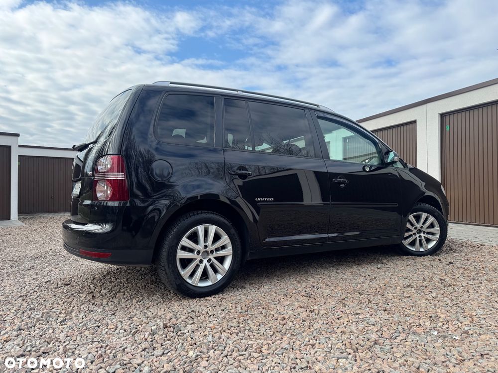 Volkswagen Touran 1.4 TSI United - 32