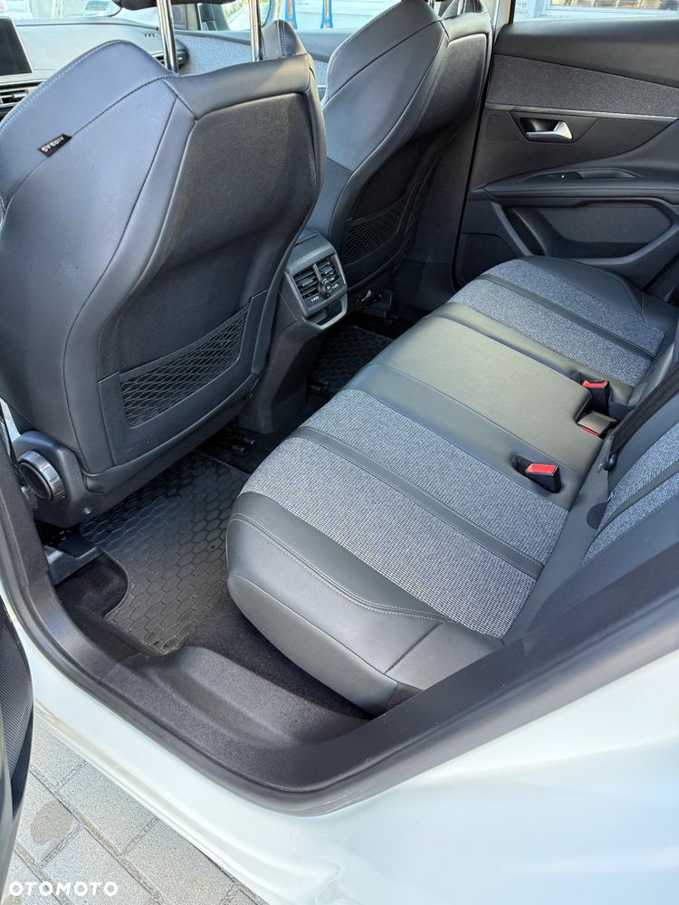 Peugeot 3008 1.2 PureTech Active S&S EAT6 - 5