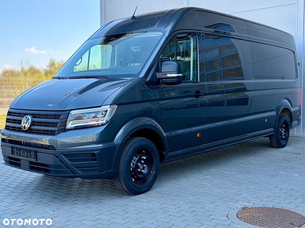 Volkswagen Crafter 35 Furgon z wysokim dachem silnik: 2,0 l EU6 SCR 177 KM / skrzynia biegów: Przedni napęd manualna 6-biegowa rozstaw osi: 4490 mm - 4