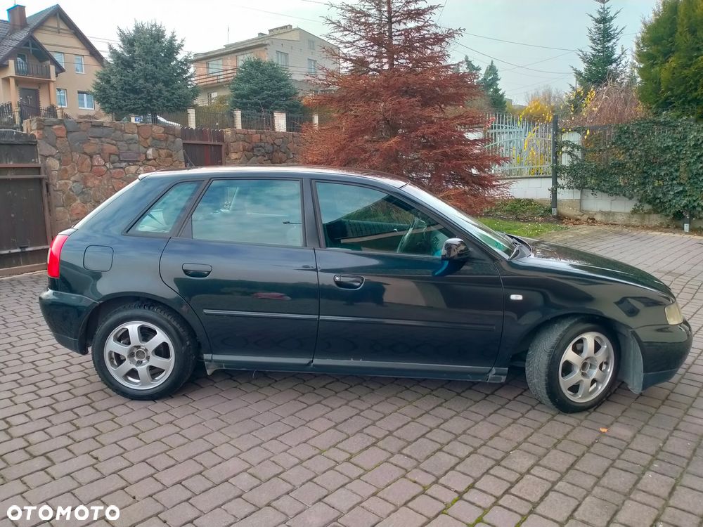 Audi A3 Sportback 1.6 Attraction - 8