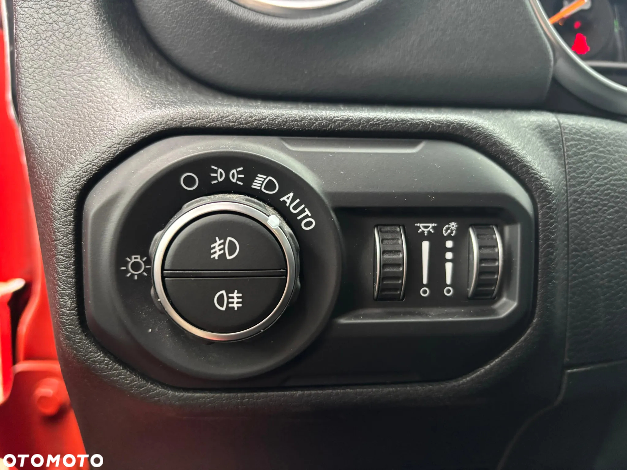 Jeep Wrangler - 24