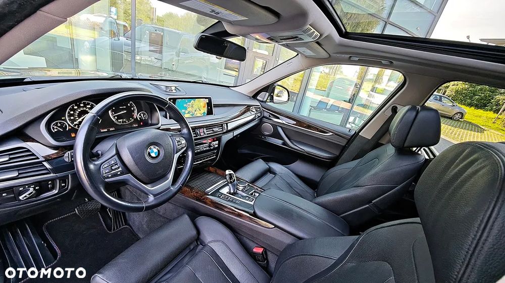 BMW X5 xDrive35i - 26