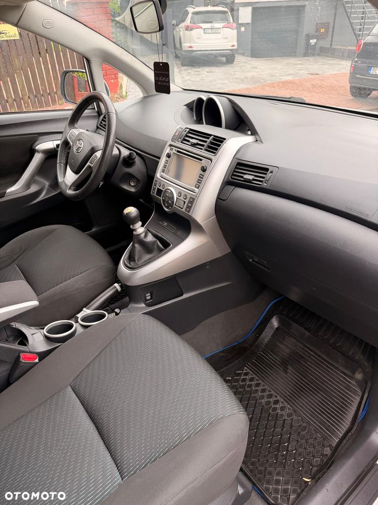 Toyota Verso - 8