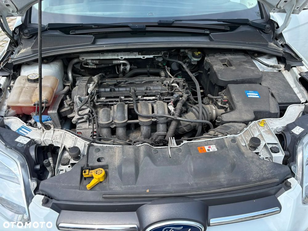 Ford Focus 1.6 Ti-VCT Ambiente - 17