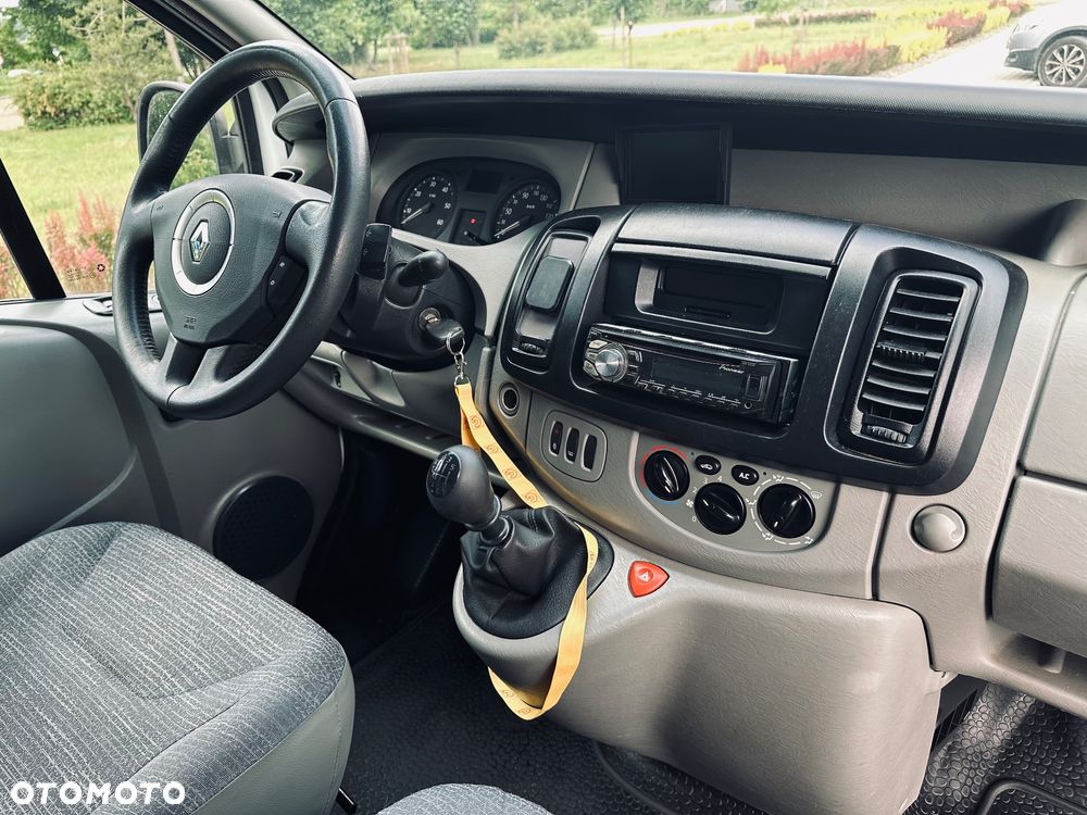 Renault Vivaro - 16