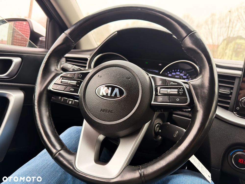 Kia XCeed 1.4 T-GDI OPF DCT7 VISION - 15