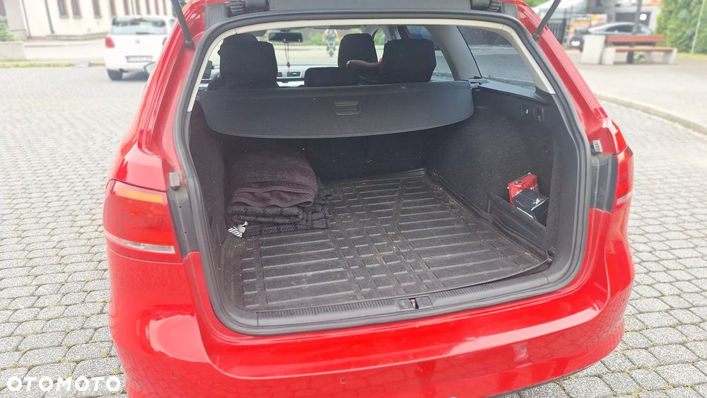 Volkswagen Passat 1.6 TDI Comfortline - 8