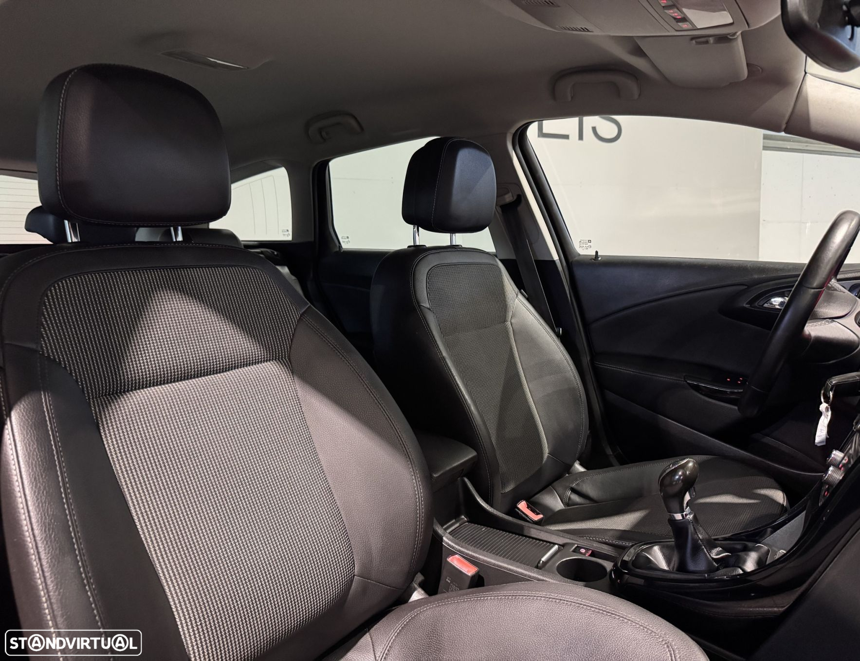 Opel Astra Sports Tourer 1.6 CDTi Executive S/S - 12