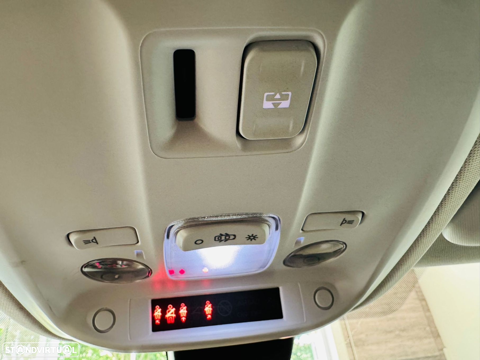 Peugeot 308 SW PureTech 130 EAT6 Stop & Start Allure - 22